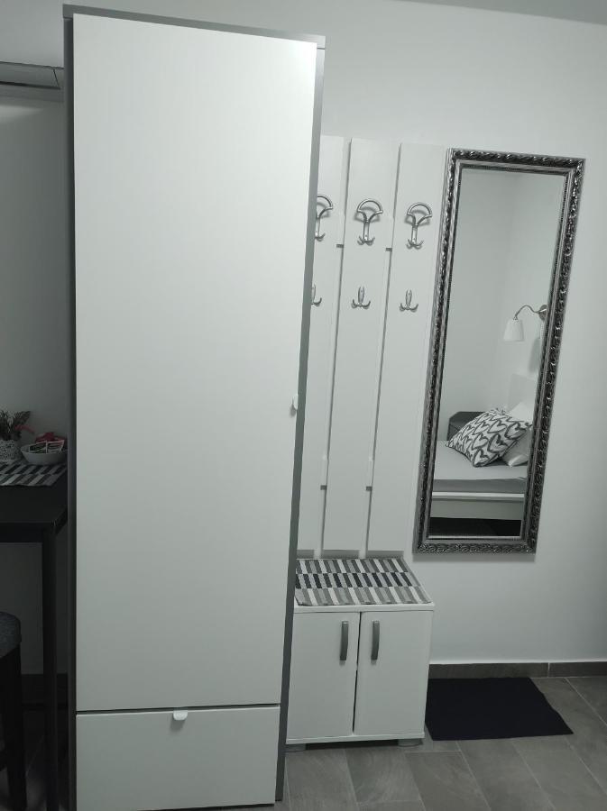 Happy Room Karlovac Exterior foto